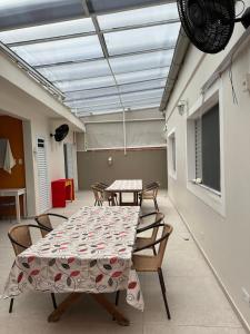 Casa de praia em condomínio com piscina