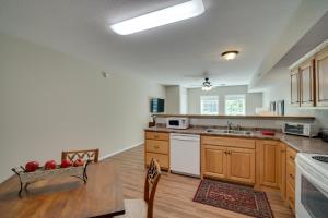 Ground-Floor Retreat Only 1 Mi to Cloudland Canyon