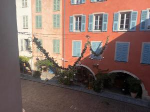 Appartements BIOT-Charmant et coquet F2 : photos des chambres