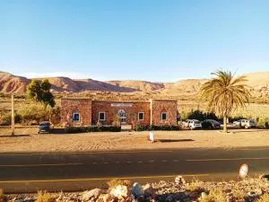 Kasbah Imini Restaurant & Hotel - Tazoult nʼ Oumradoua