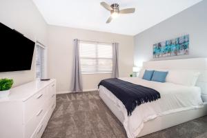 817JE CHAMPIONS GATE,CONDO + GAME ROOM