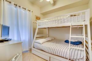 Best Location in Calypso! 308 West Beachfront 3Br