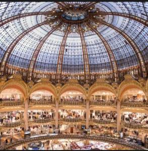 Appartements appartement 5min gare RER Disneyland Paris val d'Europe la vallee Village parking inclus : photos des chambres