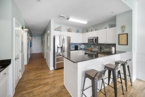 Calypso 2308 West Penthouse Views Totally Remodeled