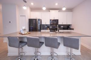 2901 SS Discover Opulence 4-Bedroom Villa with Pool, and Magical Themed Rooms!