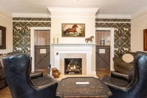 3 Kings, Hot Tub, Bourbon Trail, Horse Themed Stay - Stanford