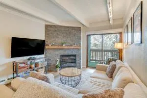 Frisco Condo with Pool Access Walk to Main Street! - Masontown