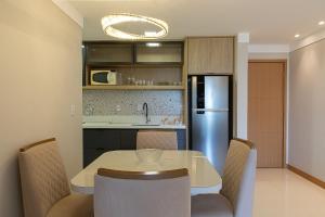 Desperte com o Azul do Mar - Apê Perfeito para Família!