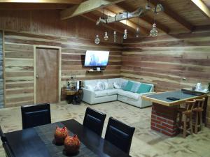 Casa con Quincho a 5 min de Villarrica