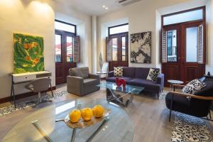 Villas La Fontana Amplias ApartaSuite-piscina 101