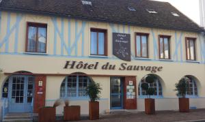 Hotels Logis Hotel & Restaurant du Sauvage : photos des chambres