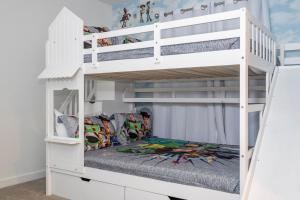 3258 SW - Luxury Getaway The Hub Relax and Enjoy a Serene Vacation Retreat