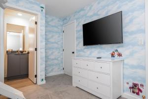 3258 SW - Luxury Getaway The Hub Relax and Enjoy a Serene Vacation Retreat