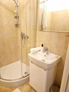 Queens apartment from the 14th century - 130 m2 AC