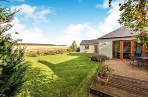Luxury 3 bedroom country cottage with hot tub