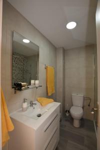 Cozy townhouse with terrace near La Mata beach