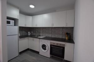 Cozy townhouse with terrace near La Mata beach