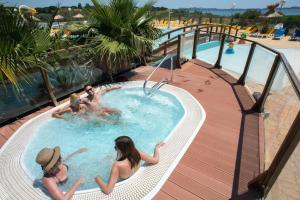 Campings Cosy et chaleureux, 2 ch, 2 sdb pour votre confort, super equipe : photos des chambres