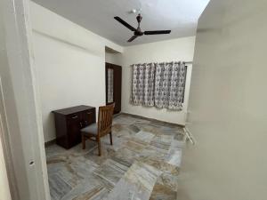 Home away from home - a lake view apartment