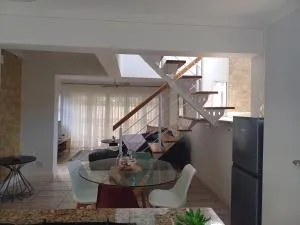 Chuu's Cosy Place - Bunkers Hill