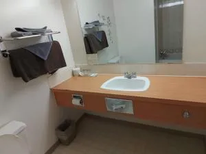 Tamarack Inn - 西尔万湖