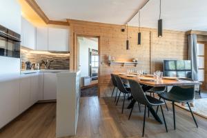 Appt rénové, 6 personnes Arc 1950 vue exceptionnelle MontBlanc, sauna, hammam, piscine int et ext