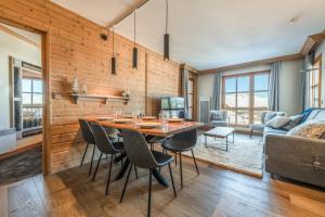 Appt rénové, 6 personnes Arc 1950 vue exceptionnelle MontBlanc, sauna, hammam, piscine int et ext