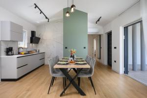 Top New Vila Orbanici