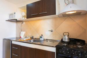 Monoambiente en LEIMA Alojamientos - A metros del Nahuel Huapi y centro - 1 o 2 Huéspedes