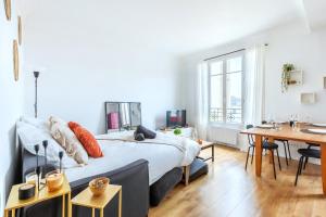 Appartements Le Clair & Spacieux - Parking - 15 min Paris : photos des chambres
