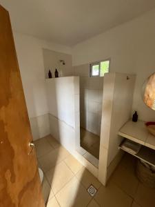 Salir del Cráter Apart