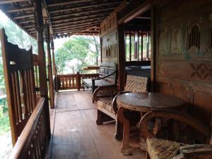 Fam Sugiono Cottage - Wooden House