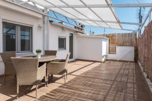 Valentinas Apartment with Large Sunny Balcony