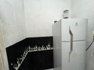 Kitnet térreo no Canto do Forte