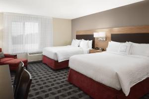 Queen Studio room in TownePlace Suites by Marriott Tampa South