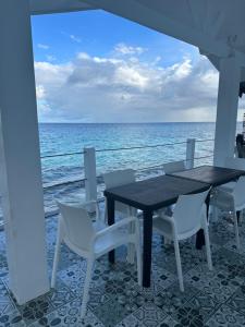 Tubod Mar Terraza 3 bedrooms and basement up to 18 pax