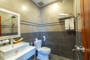 Khách sạn Tuyết Hiển