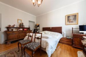 3 Lovely rooms in Helsinki center.