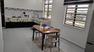 Hadeera Minimalis Family Homestay