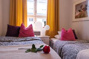 3 Lovely rooms in Helsinki center.