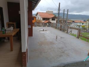 Casa grande na Praia da Ferrugem, ótima localização!