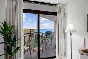 Wow! Oceanview 3 bedroom condo! Pool & private balcony