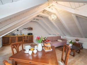 Secret Apartments - Two Bedroom Apartment with City View 