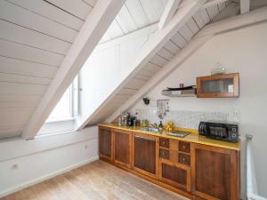 Secret Apartments - Two Bedroom Apartment with City View