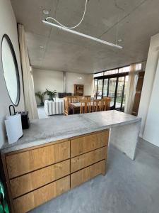 SANTAMARIADELMAR Casa a estrenar frente al mar