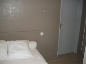 Hotels Hotel Du Port : photos des chambres