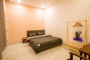 Phòng Tiêu Chuẩn Giường Lớn (Standard King Room)