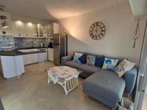 Appartement 3 pièces climatisé avec piscine et parking proche plage à Sainte-Maxime - FR-1-780-87
