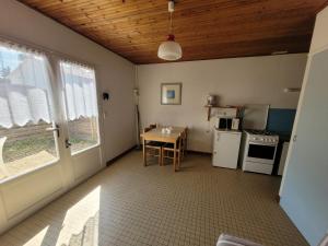 Maisons de vacances Maison mitoyenne proche plage, animaux admis, parking - FR-1-540-300 : photos des chambres