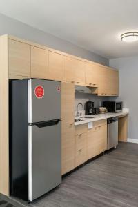 Two-Bedroom Suite room in TownePlace Suites By Marriott Rochester Mayo Clinic Area